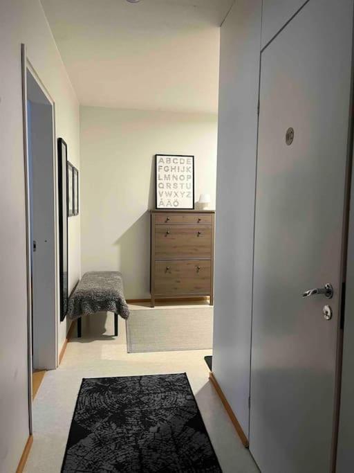 Spacious For 5 Next To The Train Station Appartement *